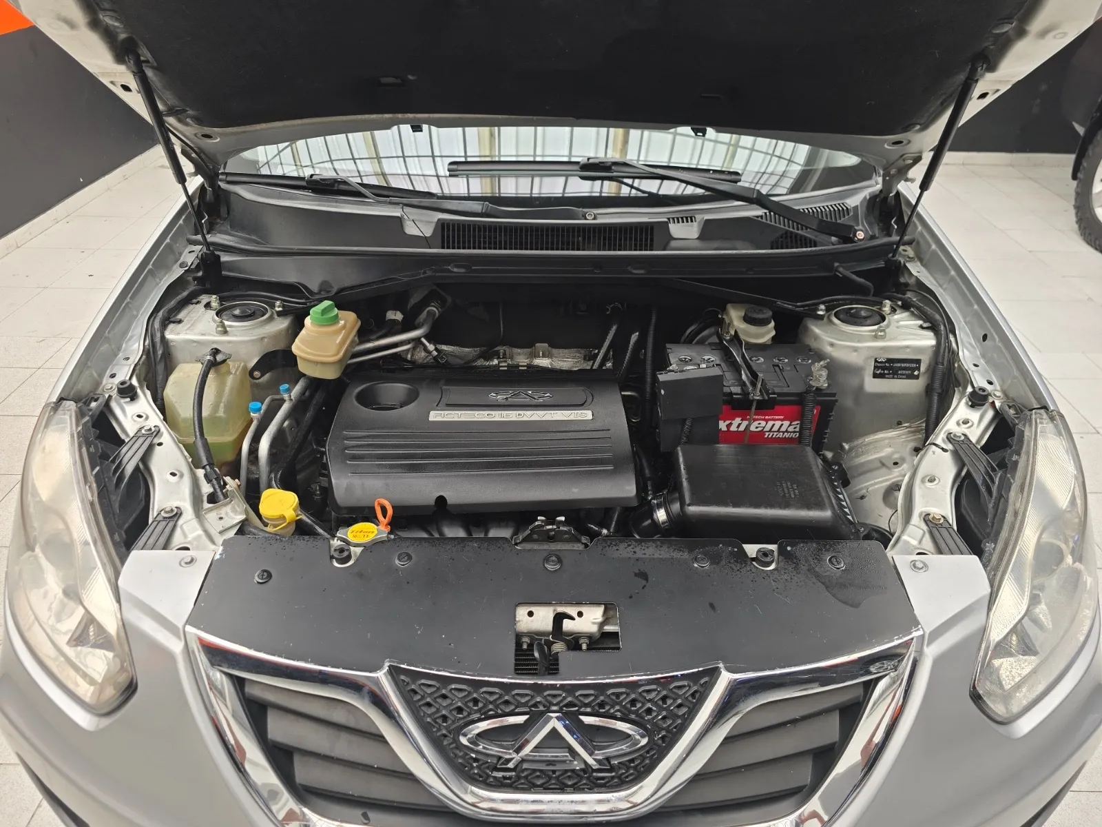 Chery Tiggo SQR7200 1.6 2015 — foto 15 de 15: motor