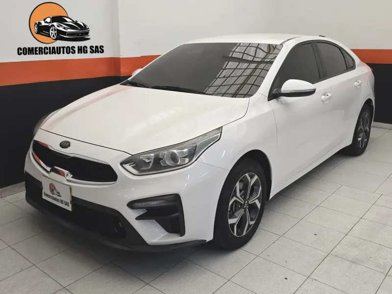 Kia Cerato Vibrant 2019 — foto 1 de 15