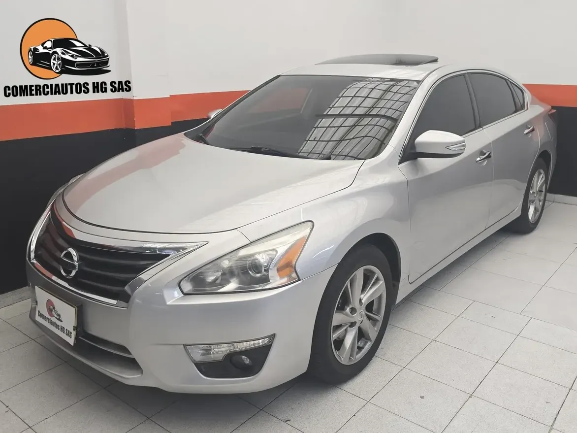 Nissan Altima Sl 2013 — foto 1 de 15: frente 3/4