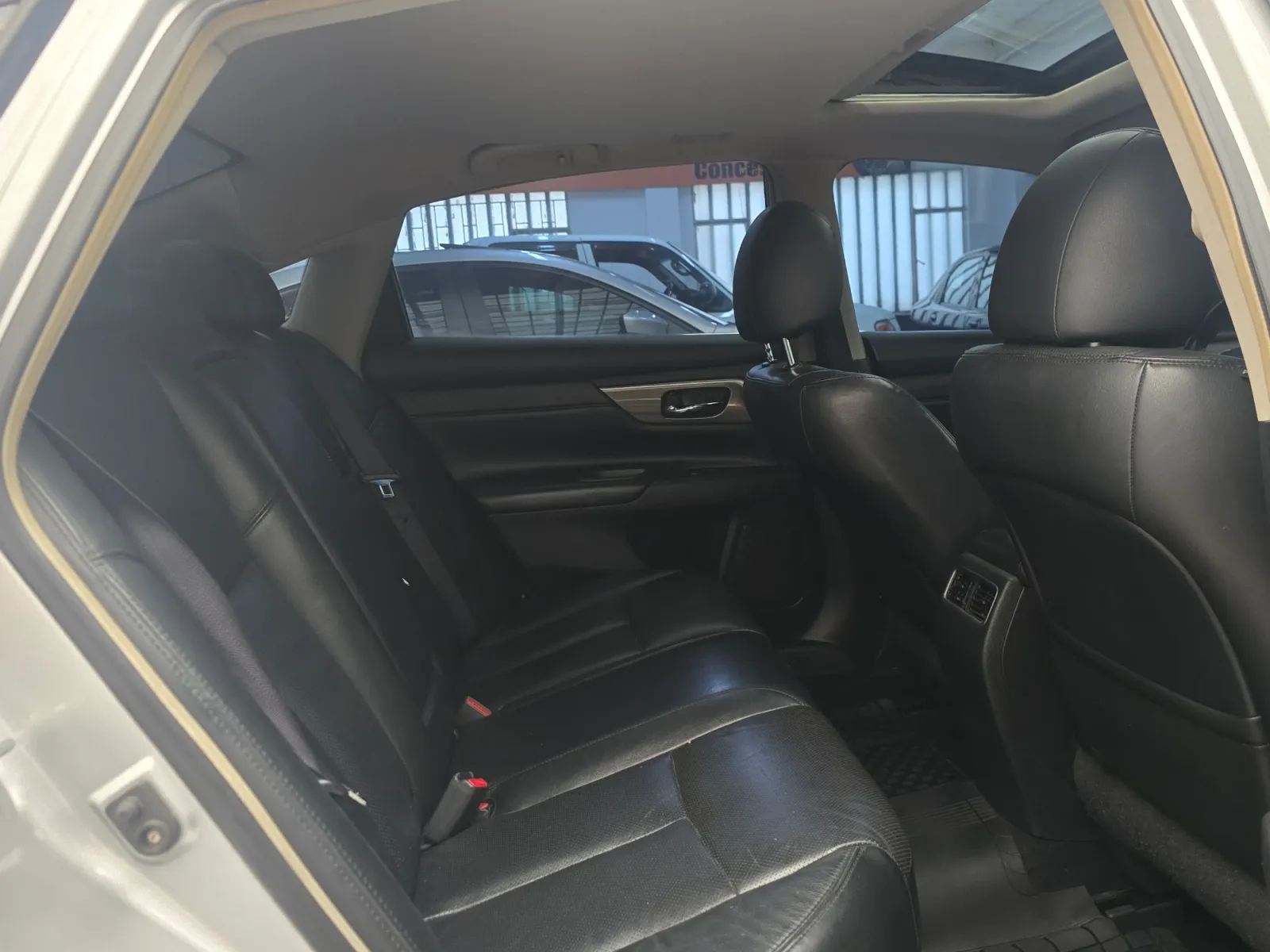 Nissan Altima Sl 2013 — foto 11 de 15