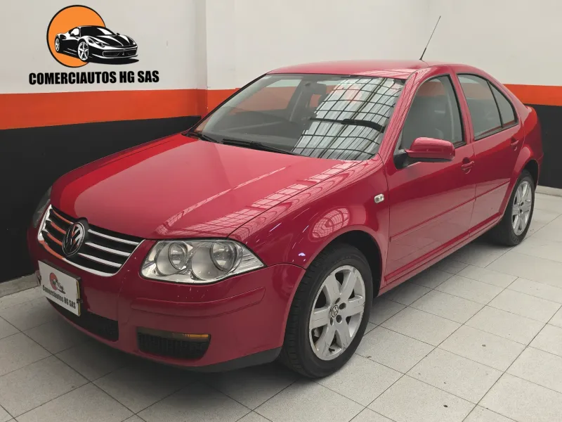 Volkswagen Jetta Trendline 2010 — foto 1 de 15