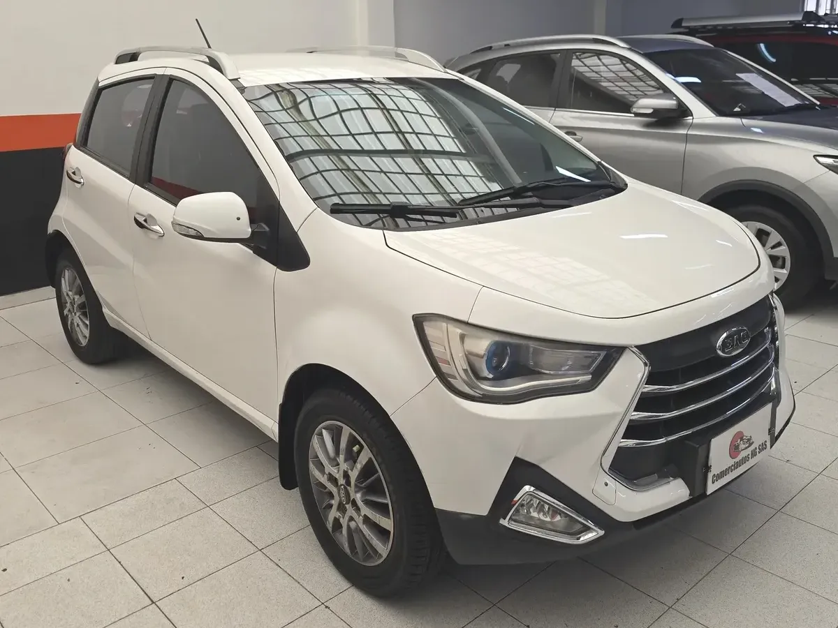 JAC S2 Mini 2019 — foto 3 de 15: frente 3/4