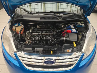 Ver foto 15 de 15: Motor
