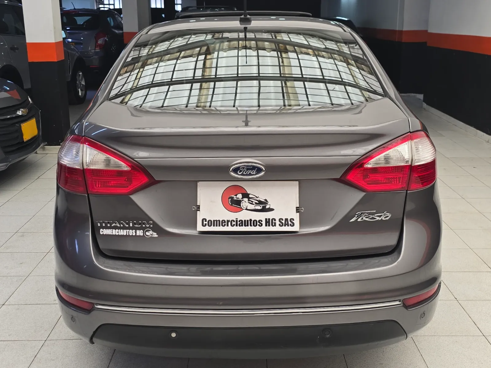 Ford Fiesta Titanium 2014 — foto 5 de 15: tablero