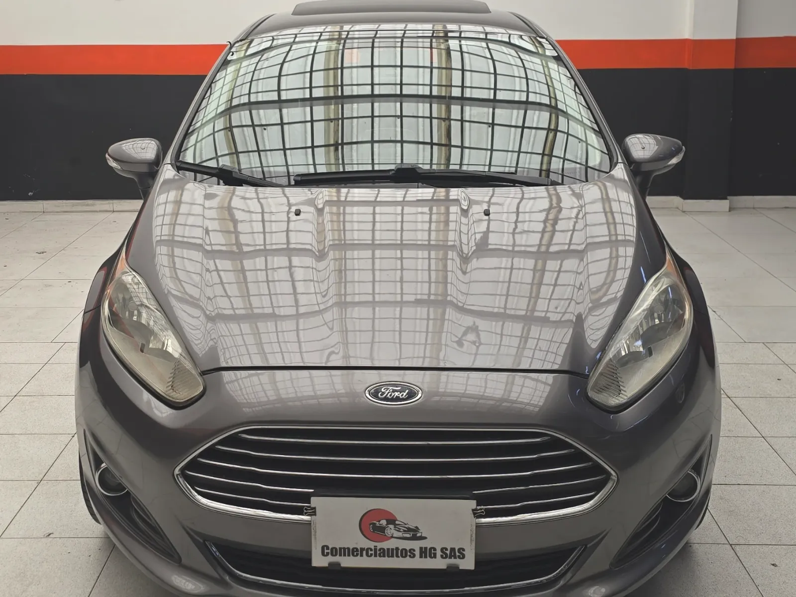 Ford Fiesta Titanium 2014 — foto 2 de 15: lateral