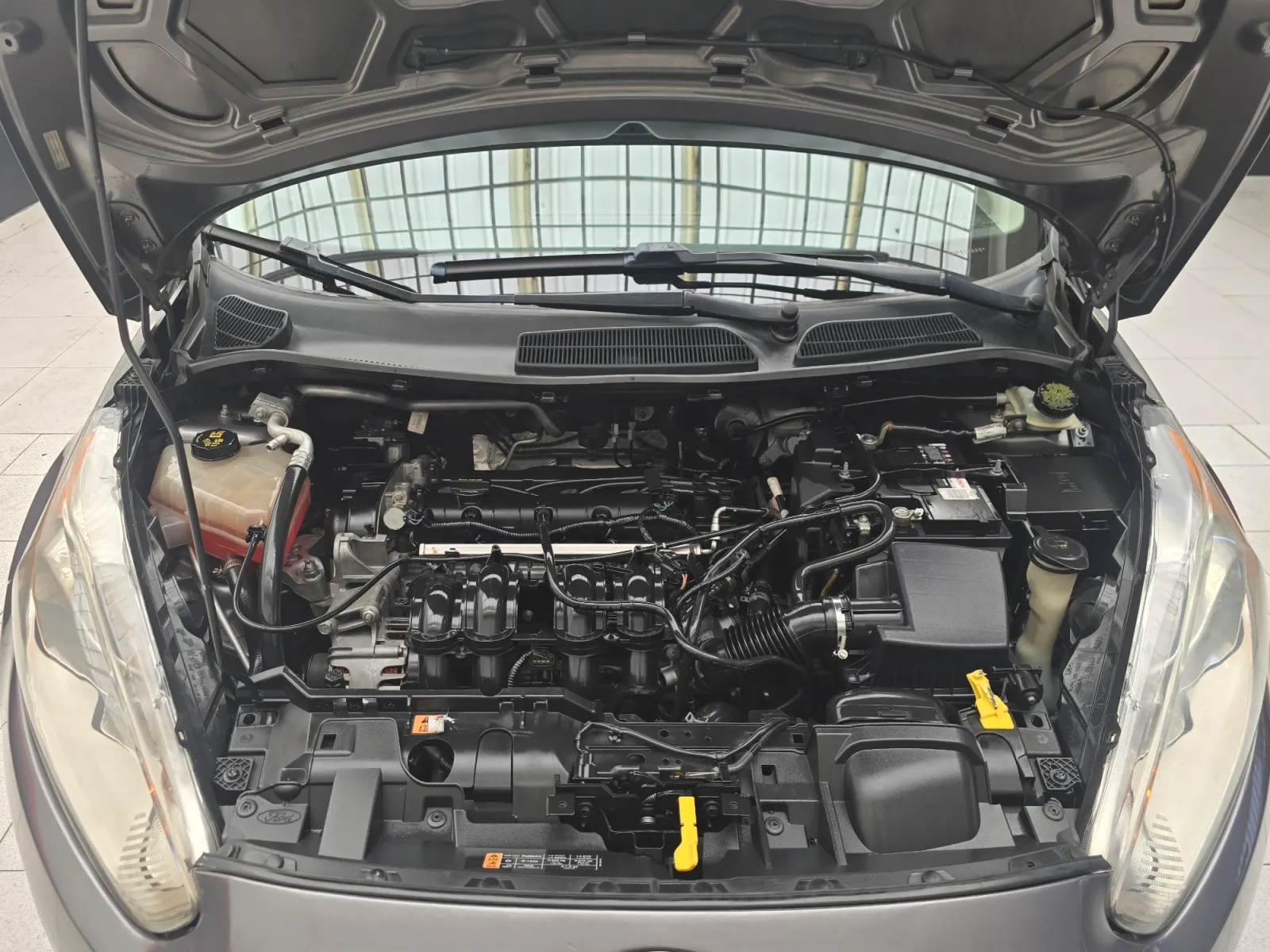Ford Fiesta Titanium 2014 — foto 15 de 15