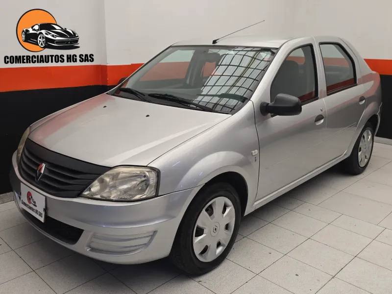 Renault Logan Familier 2013 — foto 1 de 14