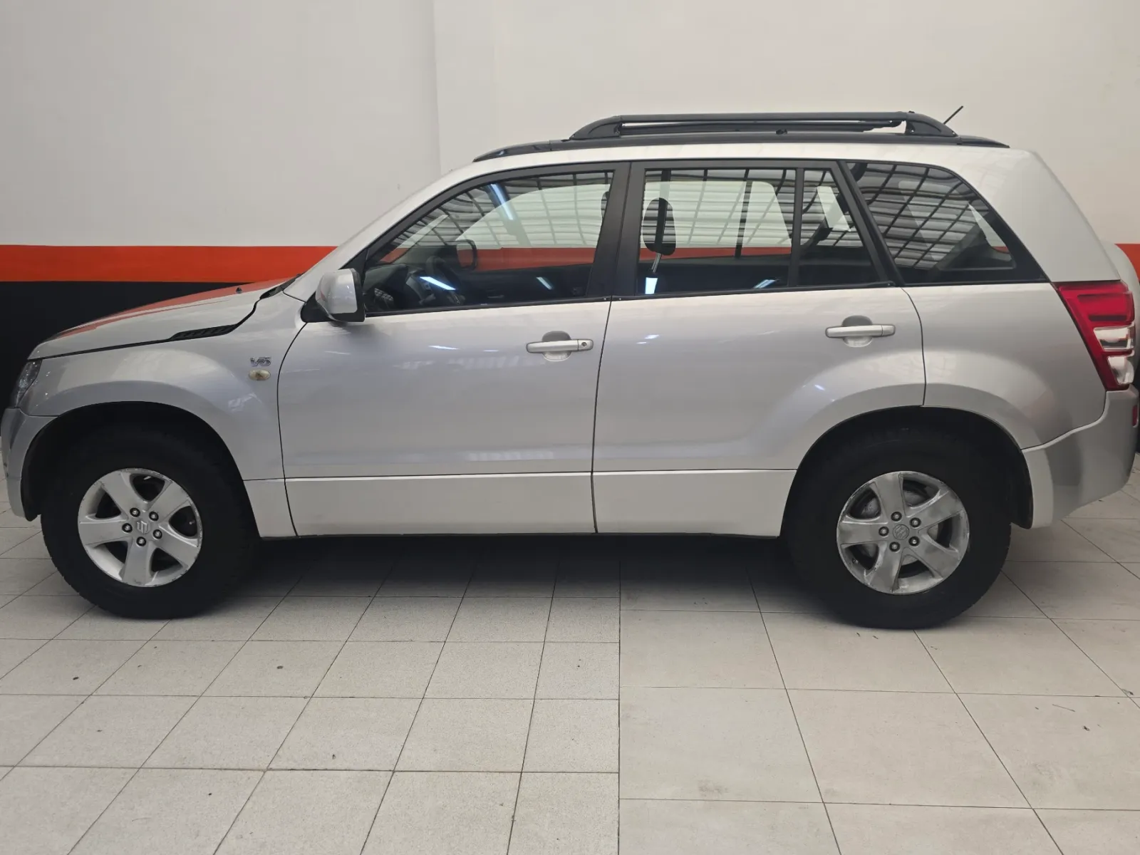 Suzuki Gran Vitara Sz 4x4 2008 — foto 7 de 15: llantas