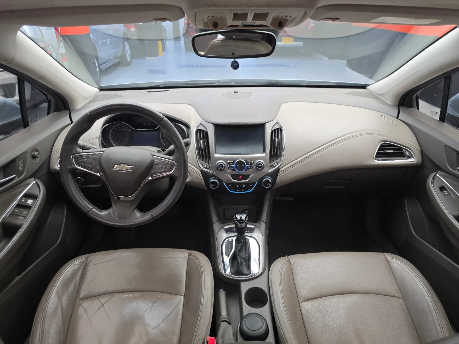 Chevrolet Cruze LTZ Turbo 2018 — foto 14 de 15