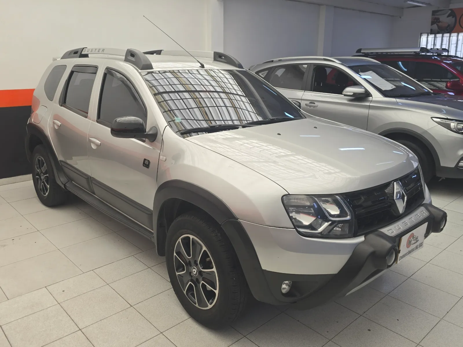Renault Duster Dynamique 2018 — foto 3 de 15: trasera 3/4