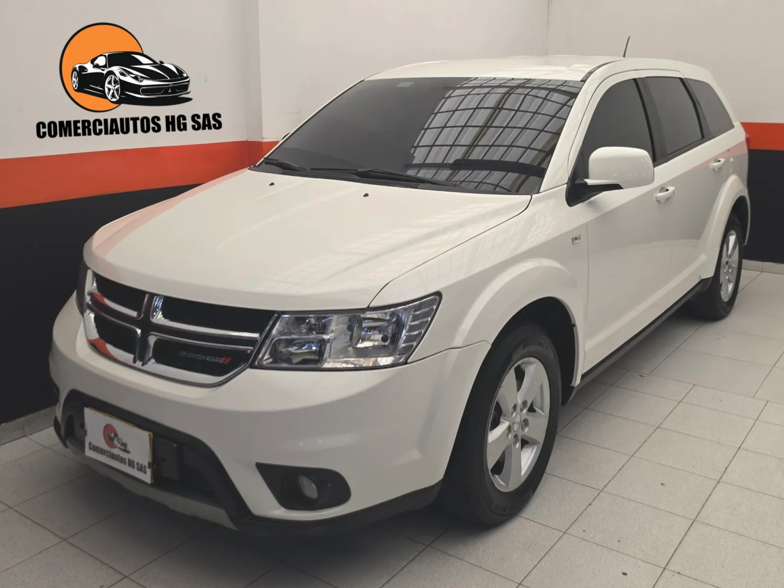 Dodge JOURNEY SE 2015 — foto 1 de 15: frente 3/4