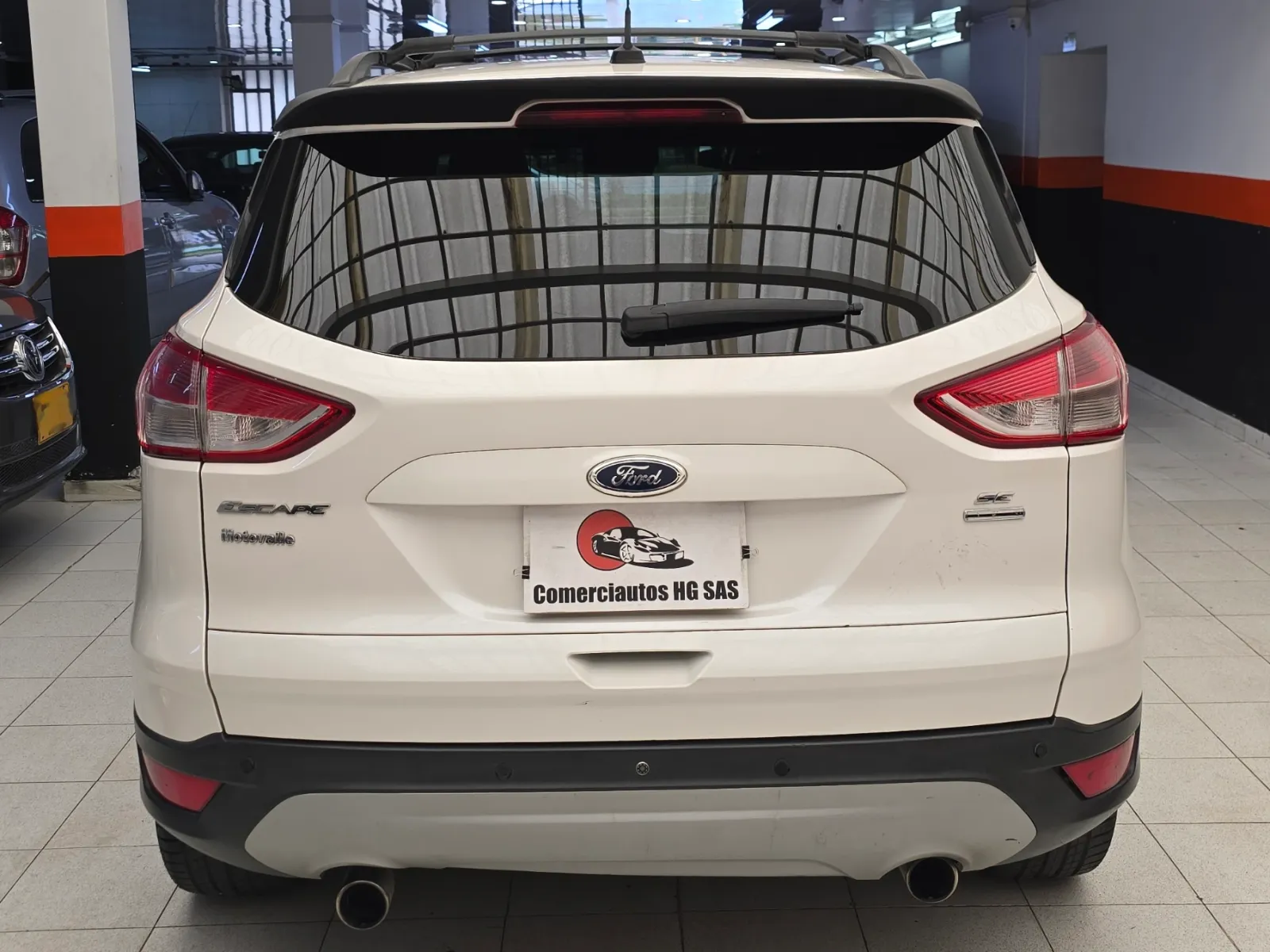Ford ESCAPE SE 2013 — foto 5 de 15: tablero
