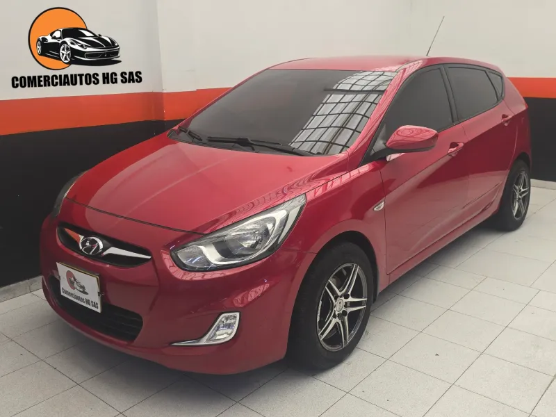 Hyundai Accent Gl I25 2013 — foto 1 de 15