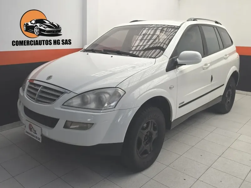 SsangYong Kyron G23 7 Pasajeros 2011 — foto 1 de 15